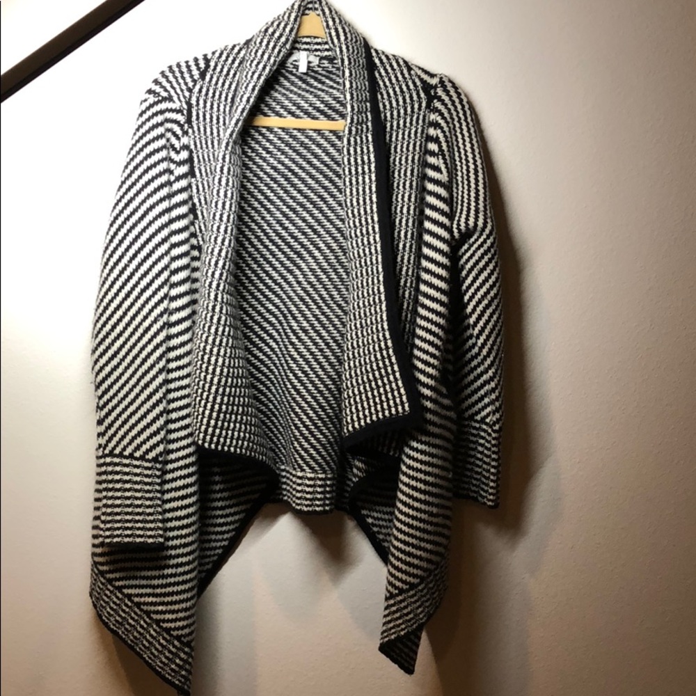 Brand New! Joie shaw sweater. Wool/ cashmere blend
